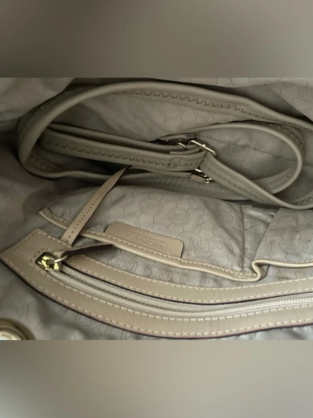 Michael Kors Signature Tote Bag/Purse
